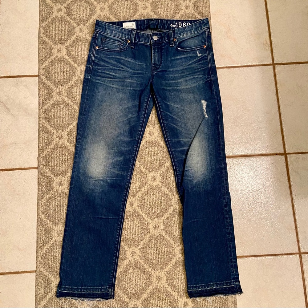 ✨EUC GAP Real Straight Jeans